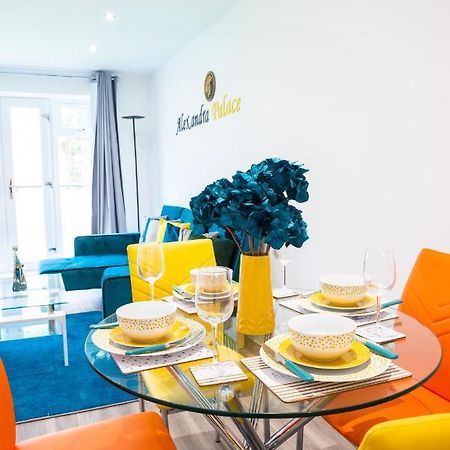 The 'Pinky' - Beautiful 1 Bed Apartment In Hatfield - Free Parking - Near Uni & Business Park - Big Savings On Long Stays المظهر الخارجي الصورة