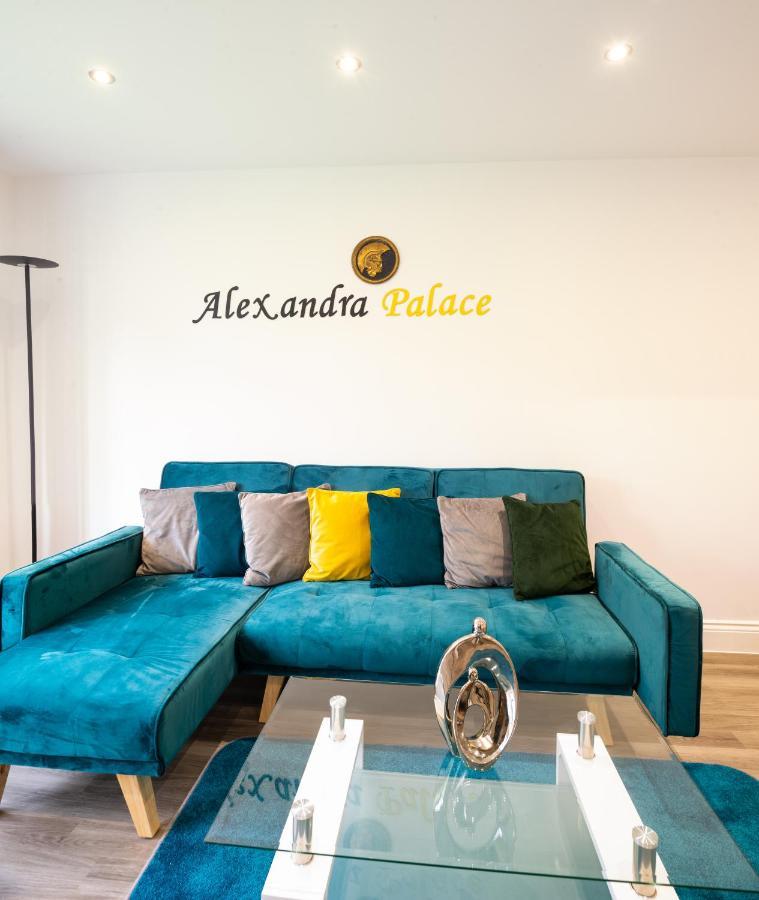 The 'Pinky' - Beautiful 1 Bed Apartment In Hatfield - Free Parking - Near Uni & Business Park - Big Savings On Long Stays المظهر الخارجي الصورة